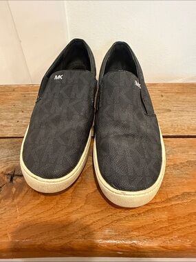 Michael Kors Keaton Slip-On Sneakers Size 7